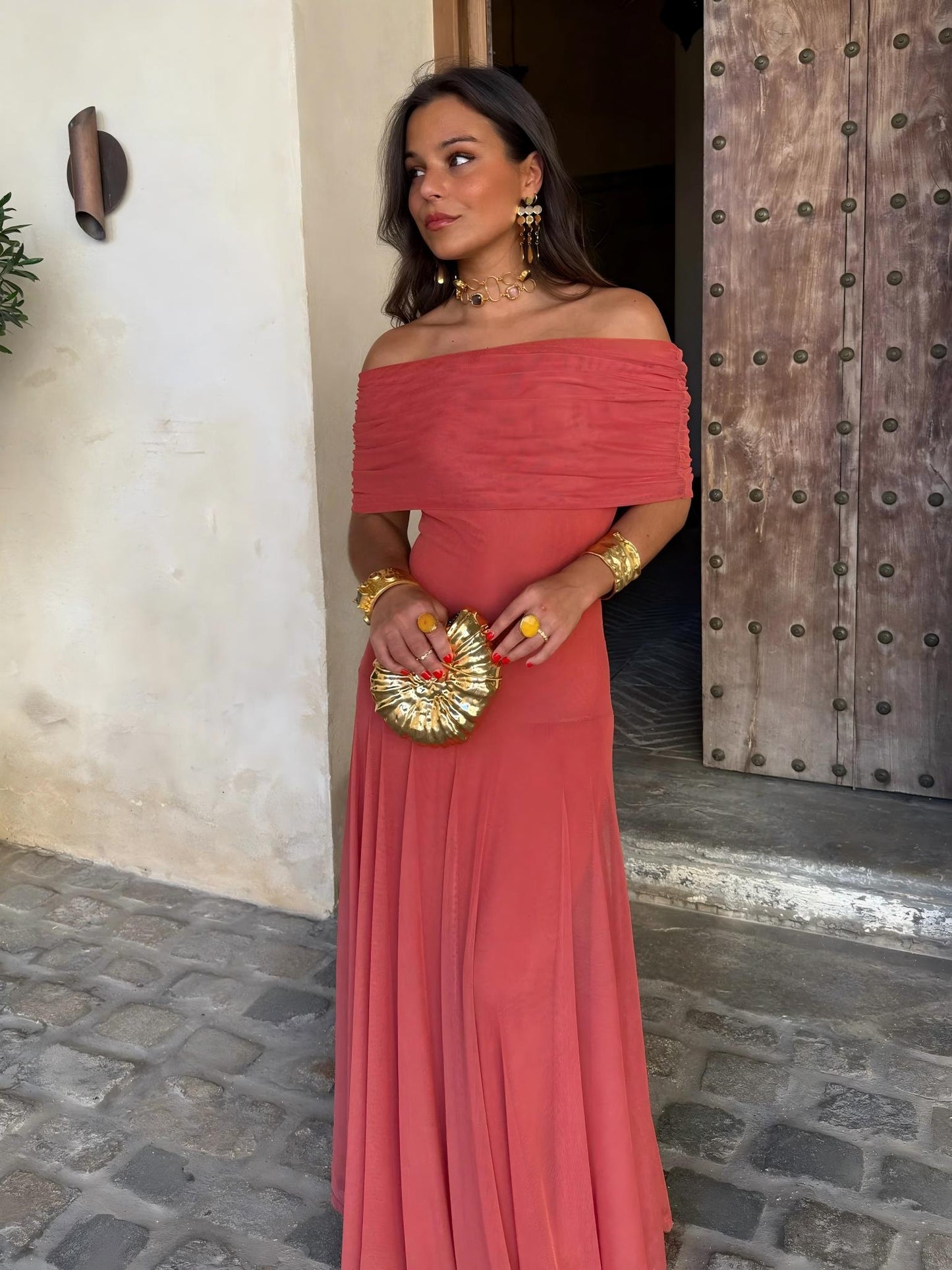INÉS™ | VESTIDO LARGO DE MALLA ASIMÉTRICO