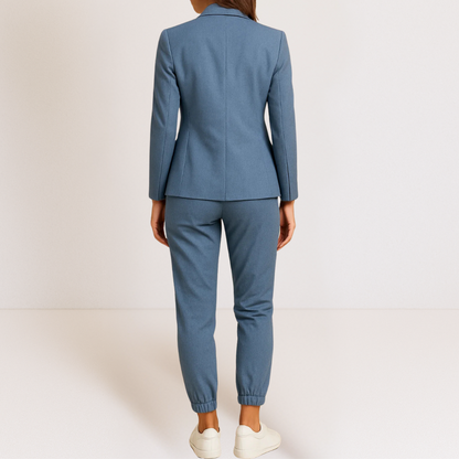 SIRA™ | ELEGANCIA MODERNA EN UN CONJUNTO CÓMODO