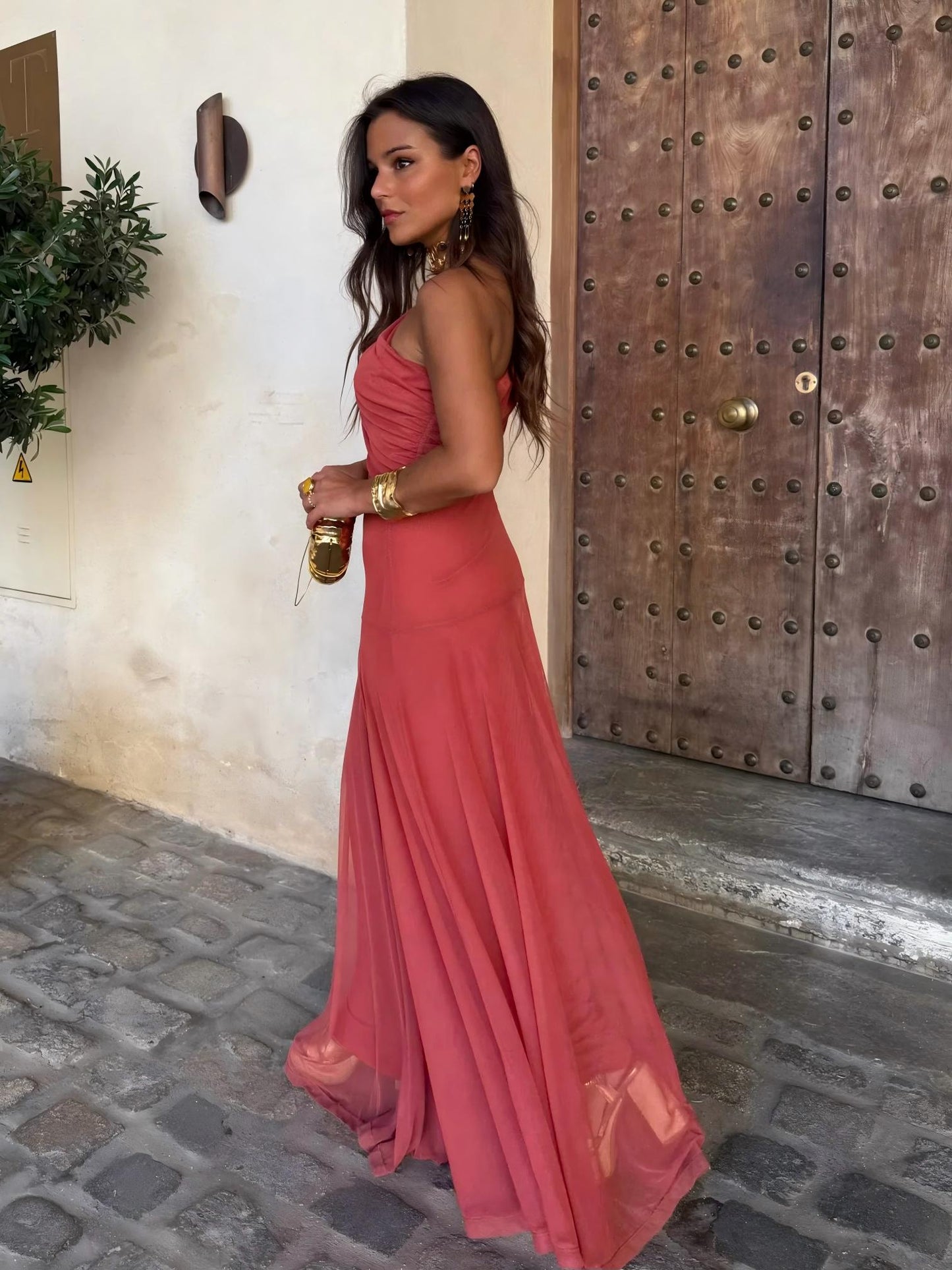 INÉS™ | VESTIDO LARGO DE MALLA ASIMÉTRICO